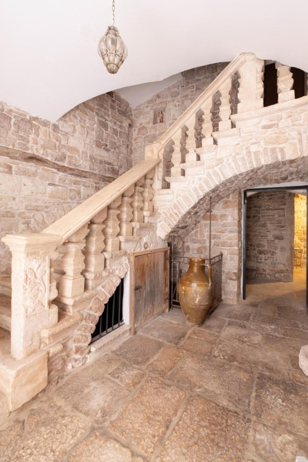מלון Bitetto Palazzo Rizzi Dimora Dei Templari מראה חיצוני תמונה